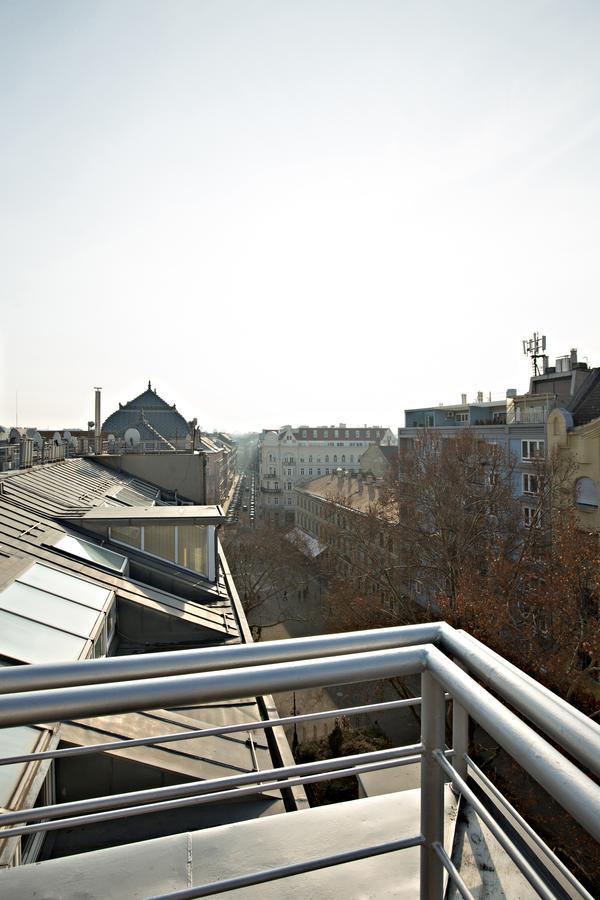 Damati Kft Liszt Ferenc Ter Inner City Flat Budapest Eksteriør billede
